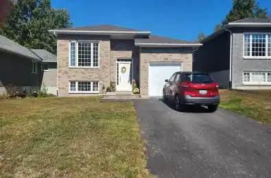 284 THELMA Avenue North Bay Ontario P1A 4M8