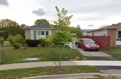 9 Gemshaw Crescent Unit# Bsmt Toronto E11 Ontario M1B 1L3