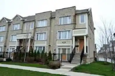 4965 Southampton Drive Unit# 32 Mississauga Ontario L5M 8C5