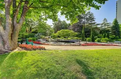 175 Bamburgh Circle Unit# Ph15 Toronto E05 Ontario M1W 3X8