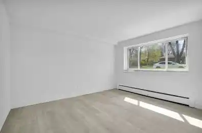 852 Trafalgar Street Unit# 3 London East Ontario N5Z 1E7