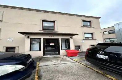 312 Douglas Avenue Unit# 202 Toronto C04 Ontario M5M 1H1