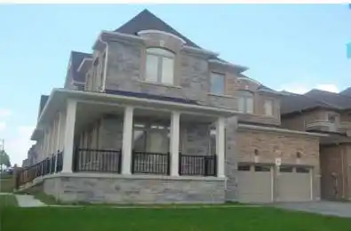 176 Sharon Creek Drive East Gwillimbury Ontario L9N 0P9