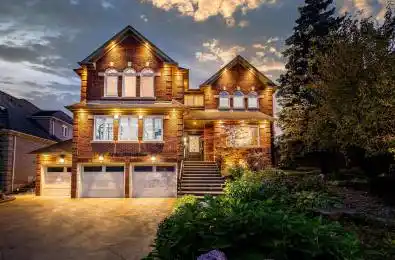 5290 Hilton Court Mississauga Ontario L5M 5B5