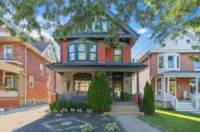 202 PINE Street Collingwood Ontario L9Z 2P2