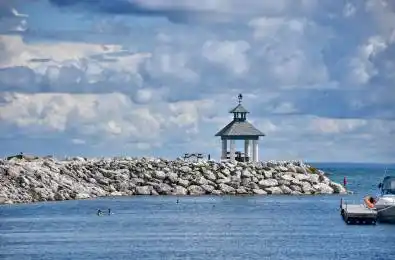 30 RAMBLINGS Way Unit# 153 Collingwood Ontario L9Y 5S5