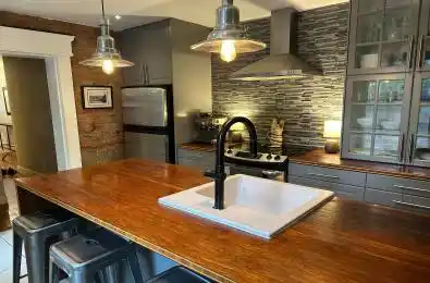 65 Canada Street Hamilton Ontario L8P 1P1