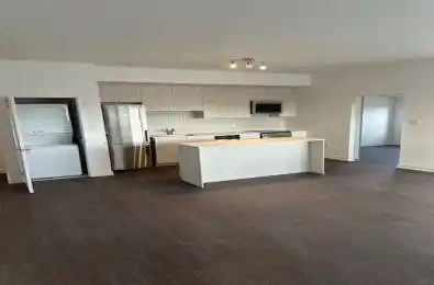 2433 Dufferin Street Unit# 707 Toronto W04 Ontario M6E 3T3