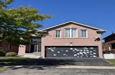 7481 Doverwood Drive Mississauga Ontario L5N 6N2