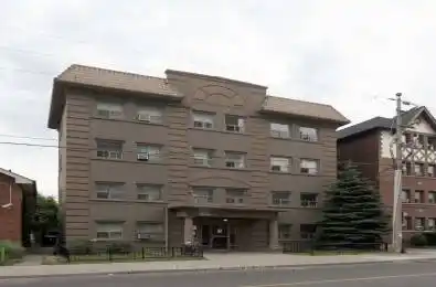 98 Vaughan Road Unit# 104 Toronto C03 Ontario M6C 2M1