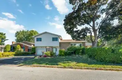 2221 Circle Place Elmvale Acres and Area Ontario K1G 3E2