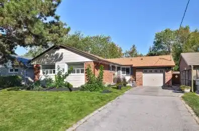 26 ELVASTON Drive Toronto C13 Ontario M4A 1M9