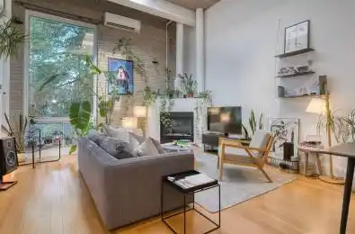 264 Seaton Street Unit# 206 Toronto C08 Ontario M5A 2T4