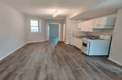 550 Dupont Street Unit# Main Toronto C02 Ontario M6G 1Y9