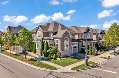 29 Sixteen Mile Drive Oakville Ontario L6M 0S8
