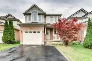 1061 Crosscreek Crescent London East Ontario N5Y 6K9