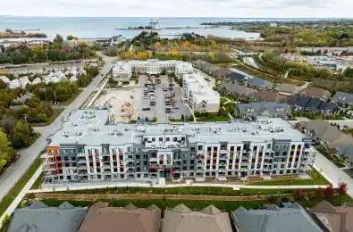 4 KIMBERLY Lane Unit# 207 Collingwood Ontario L9Y 5B4