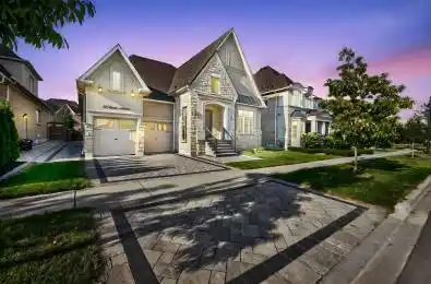 10 Larkin Avenue King Ontario L7B 0N8