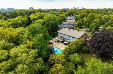 30 Neilor Crescent Toronto W08 Ontario M9C 1K4