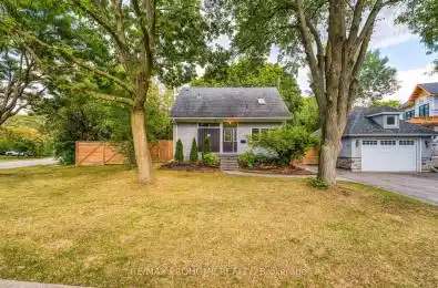 39 Addison Crescent Toronto C13 Ontario M3B 1K7