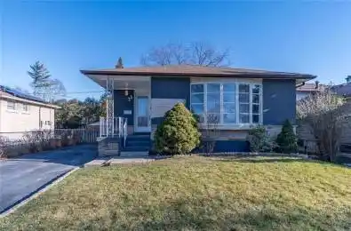 25 Blackbush Drive Toronto W10 Ontario M9V 3N8