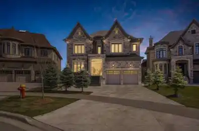19 Petrolia Court Richmond Hill Ontario L4C 0C2