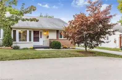 4 Rossmore Avenue Unit# 5 Grimsby Ontario L3M 3E3