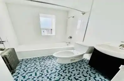 1243 Broadview Avenue Unit# 111 Toronto E03 Ontario M4K 2T3