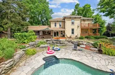 34 Field Road Hamilton Ontario L0R 1R0