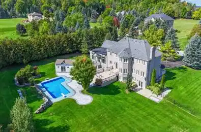 90 Offord Crescent Aurora Ontario L4G 0K5