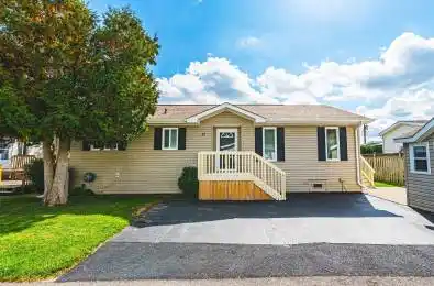 32 Water Street Pvt Street Puslinch Ontario N1H 6H9