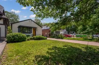 33 Ash Crescent Toronto W06 Ontario M8W 1E4