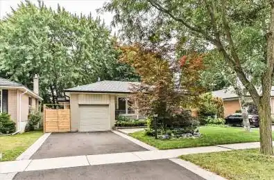 113 Carsbrooke Road Toronto W08 Ontario M9C 3C9