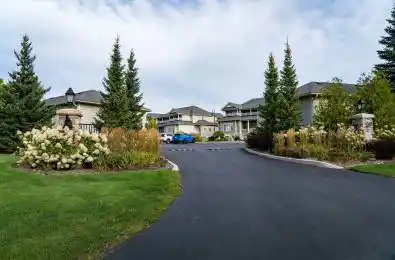 40 Trott Boulevard Unit# 104 Collingwood Ontario L9Y 5K5