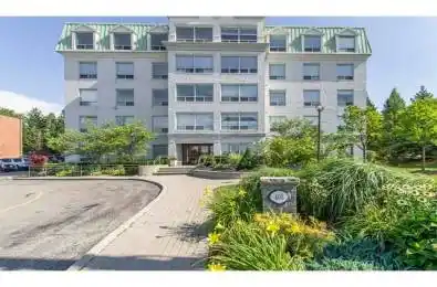 405 Erb Street Unit# 305 Waterloo Ontario N2L 1W7