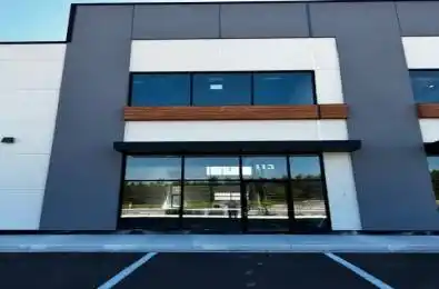 175 Melvin Robson Avenue Unit# 113 Aurora Ontario L4G 7C4