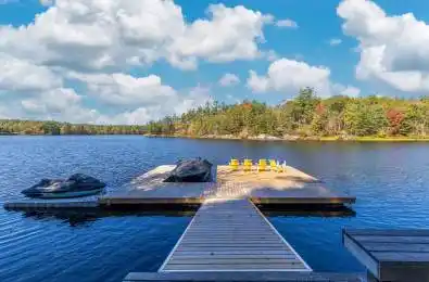 1054 Thomas Road Gravenhurst Ontario P1P 1R3