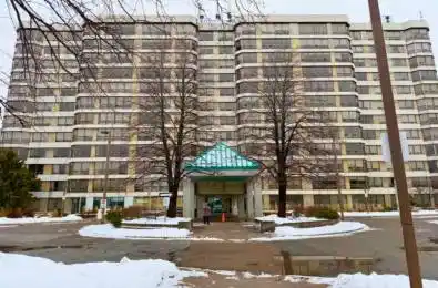 310 Mill Street Unit# 512 Brampton Ontario L6Y 3B1