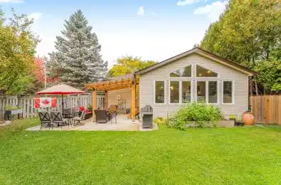 328 Burnett Avenue Cambridge Ontario N1T 1G6