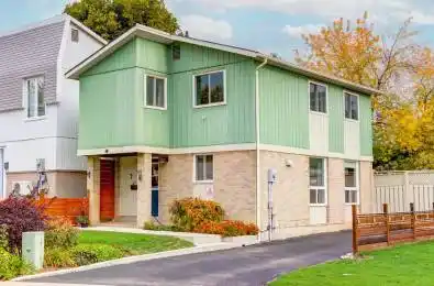 7 Hamlet Court Brampton Ontario L6S 1X5