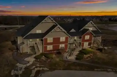 125 FAIRWAY Court Unit# 228 Blue Mountains Ontario L9Y 0P8