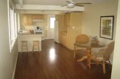 166 WELDRICK Road Richmond Hill Ontario L4C 3V1