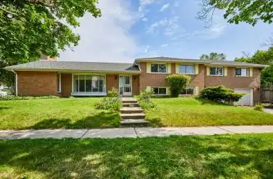 1 Goodland Gate Toronto E07 Ontario M1S 1V4