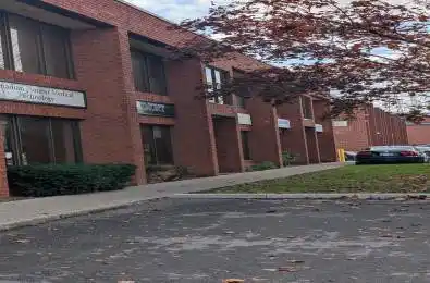 210 Drumlin Circle Unit# 3 Vaughan Ontario L4K 3E3