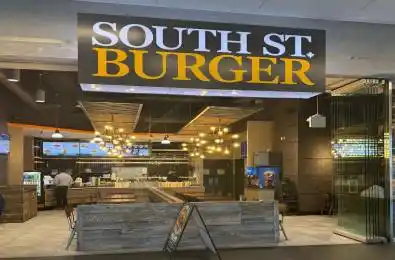 110 Harbour Street Unit# 230 Toronto C01 Ontario M5J 0B7