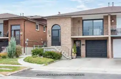 44 Flagstick Court Toronto W05 Ontario M3J 3B8