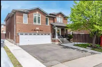 9 Roxton Crescent Brampton Ontario L7A 2E7