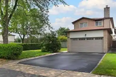 4302 Shelby Crescent Mississauga Ontario L4W 3T3