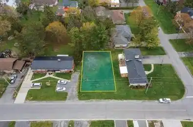 5 Manitou Crescent Loyalist Ontario K7N 1B1