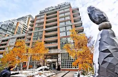 85 East Liberty Street Unit# 713 Toronto C01 Ontario M6K 3R4